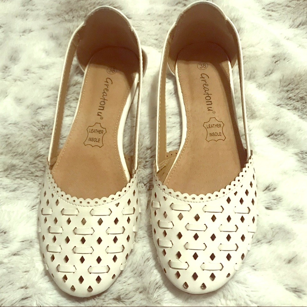 White cut out closed ballet flats